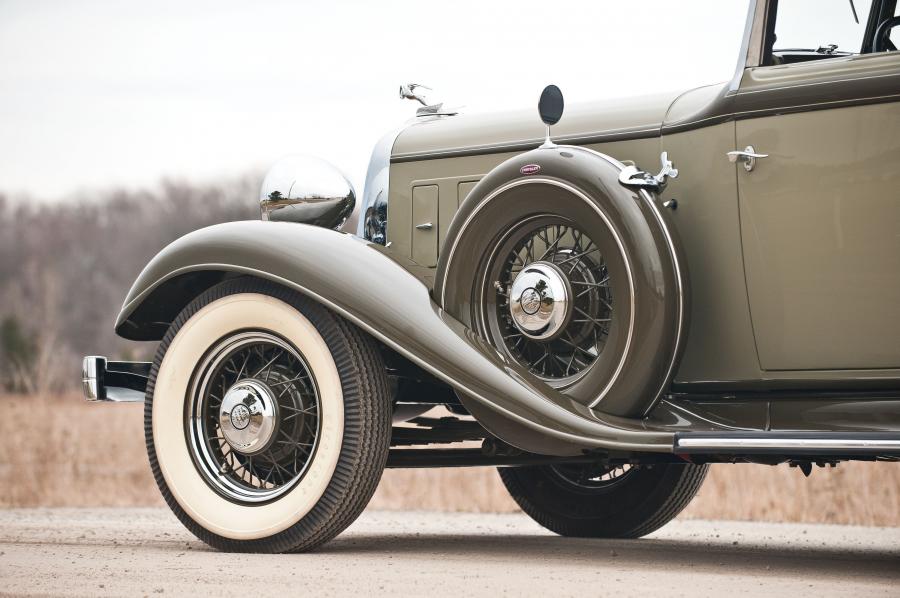  Chrysler Imperial CQ Convertible Sedan 1933 года  (фото 16 из 22)